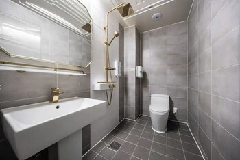 suwon station zavolle