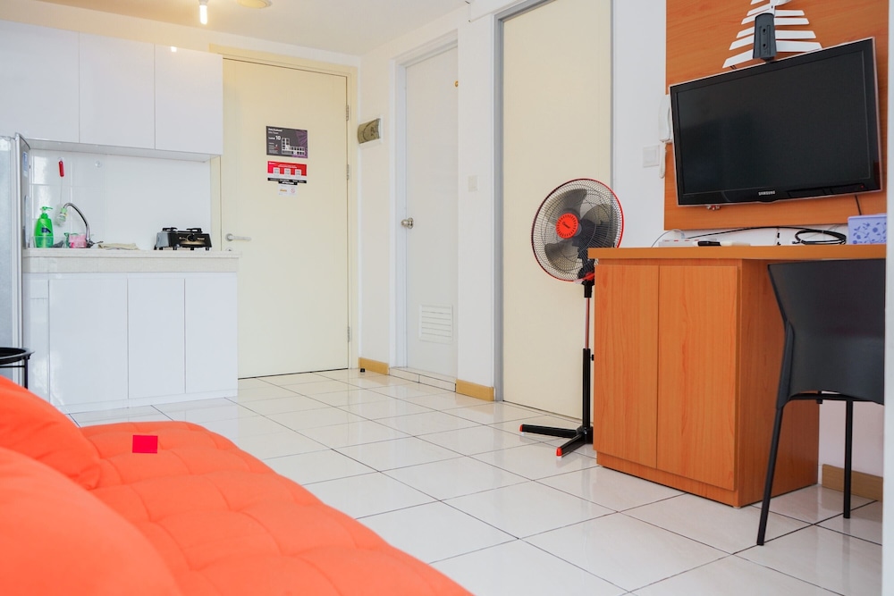 restful and cozy 2br apartment at m town residence