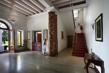 jayamahal palace hotel