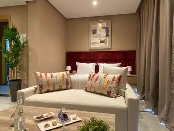 atlas residence by rent inn