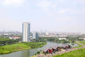 minimalist and comfort living studio apartment springlake summarecon bekasi