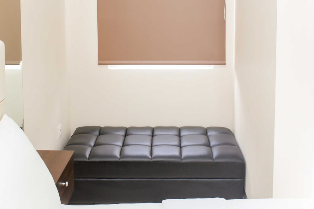 minimalist and comfort living studio apartment springlake summarecon bekasi