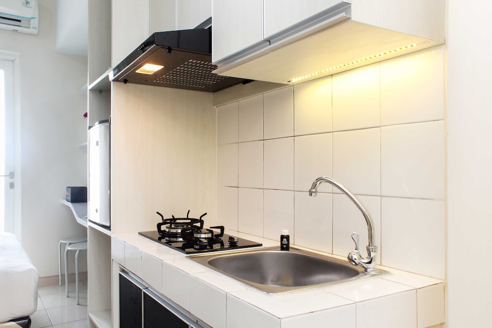 minimalist and comfort living studio apartment springlake summarecon bekasi