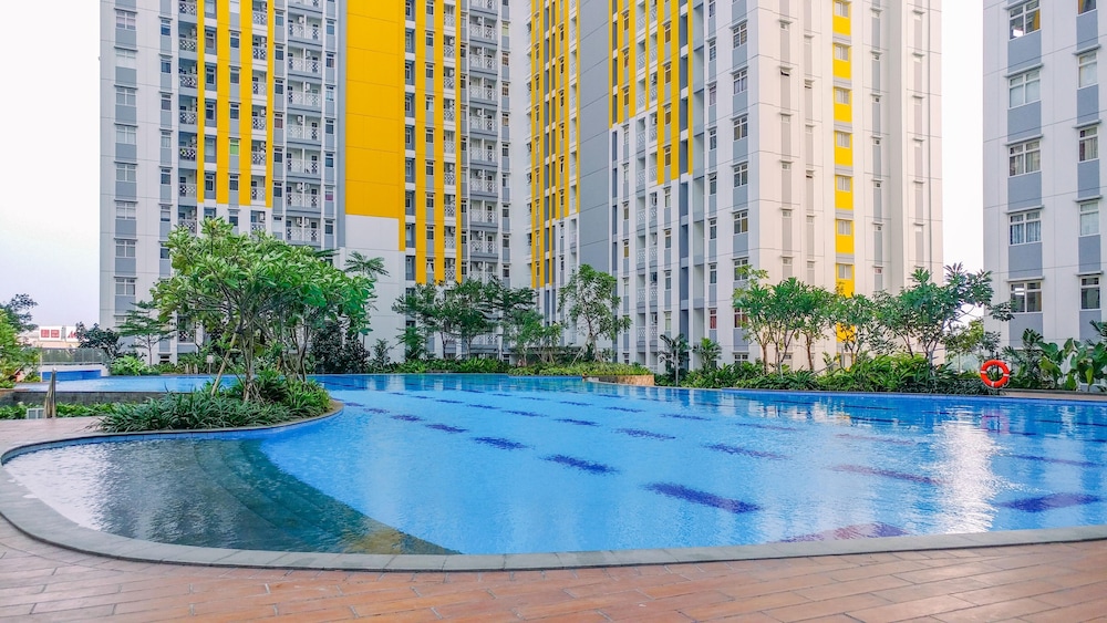 minimalist and comfort living studio apartment springlake summarecon bekasi