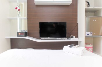 minimalist and comfort living studio apartment springlake summarecon bekasi