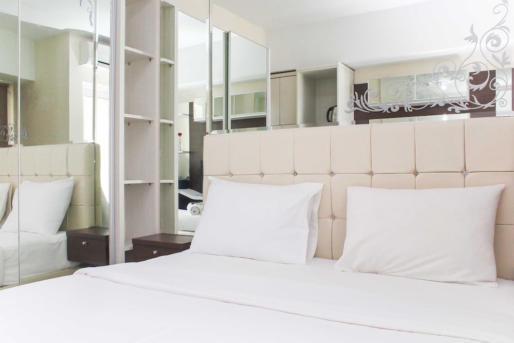 minimalist and comfort living studio apartment springlake summarecon bekasi
