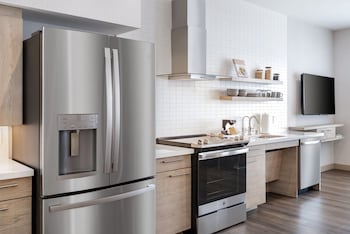 element san jose airport