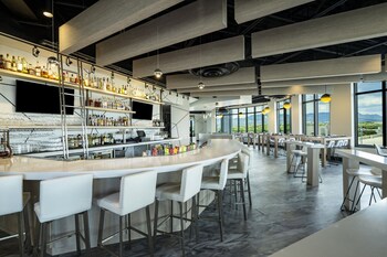 element colorado springs downtown