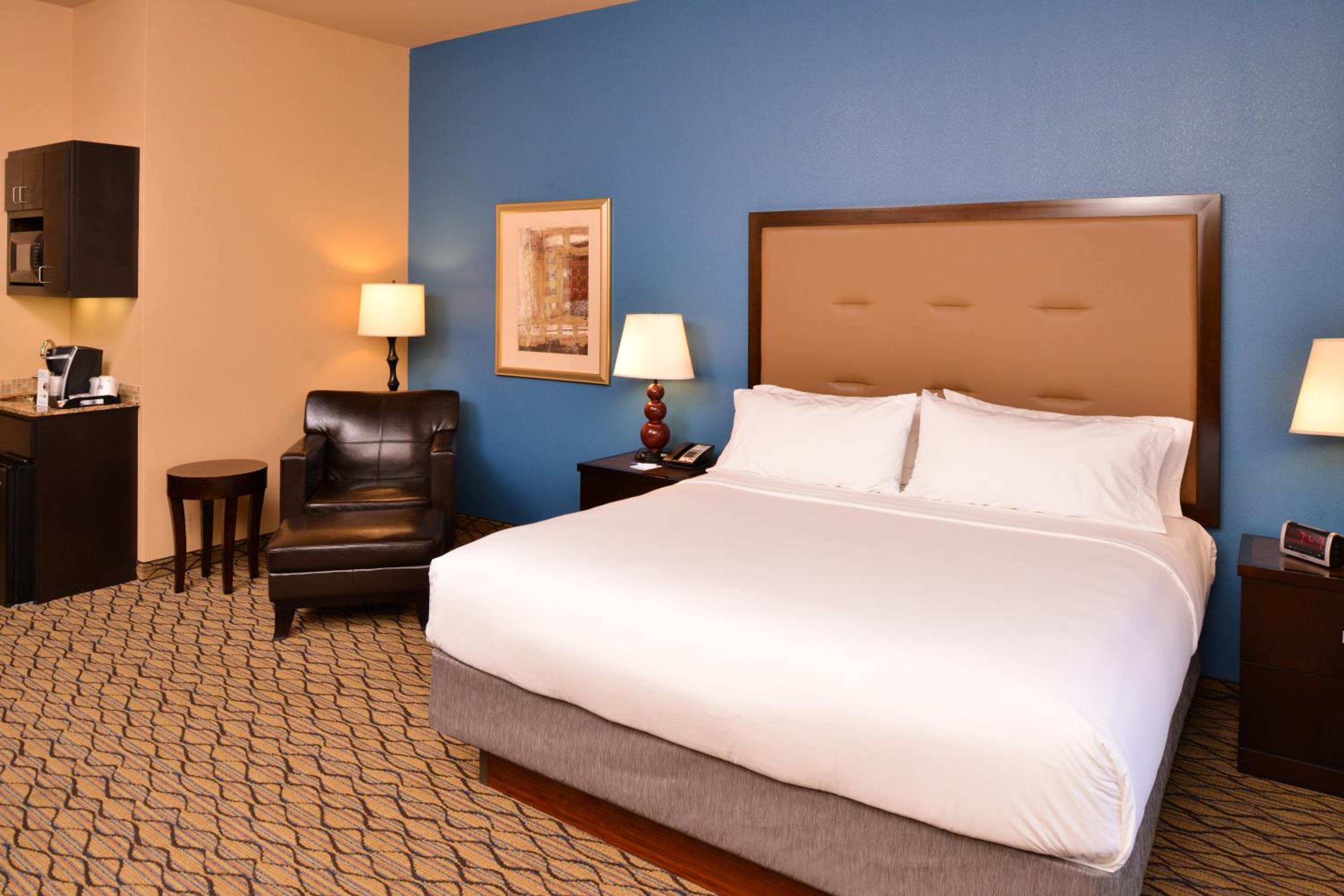 holiday inn express wichita falls by ihg