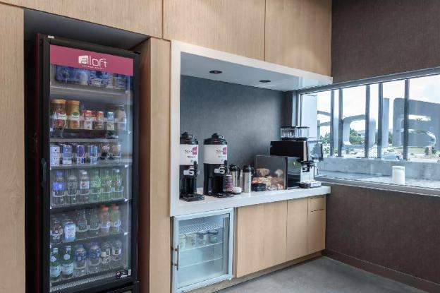 aloft savannah airport