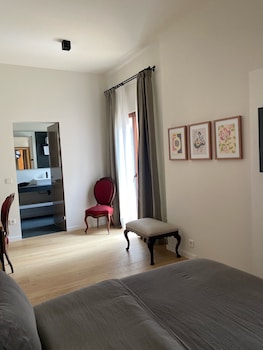 hotel can cirera