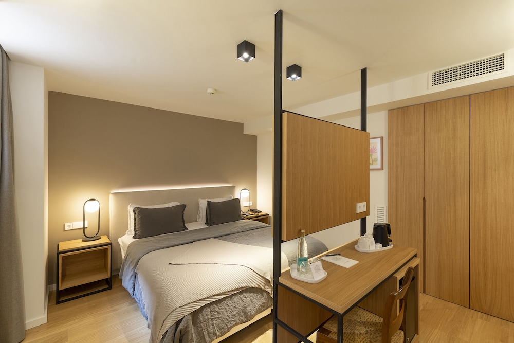 hotel can cirera