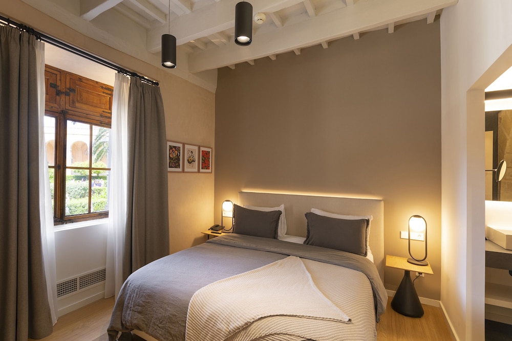 hotel can cirera