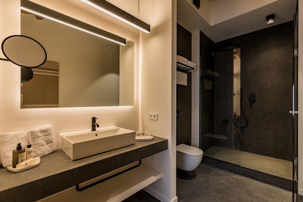 hotel can cirera