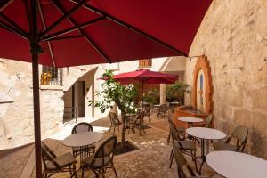 hotel can cirera