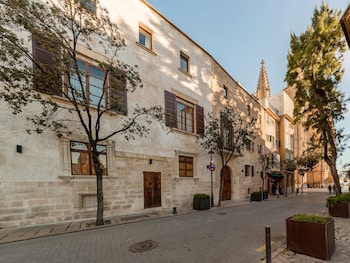hotel can cirera