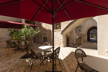 hotel can cirera