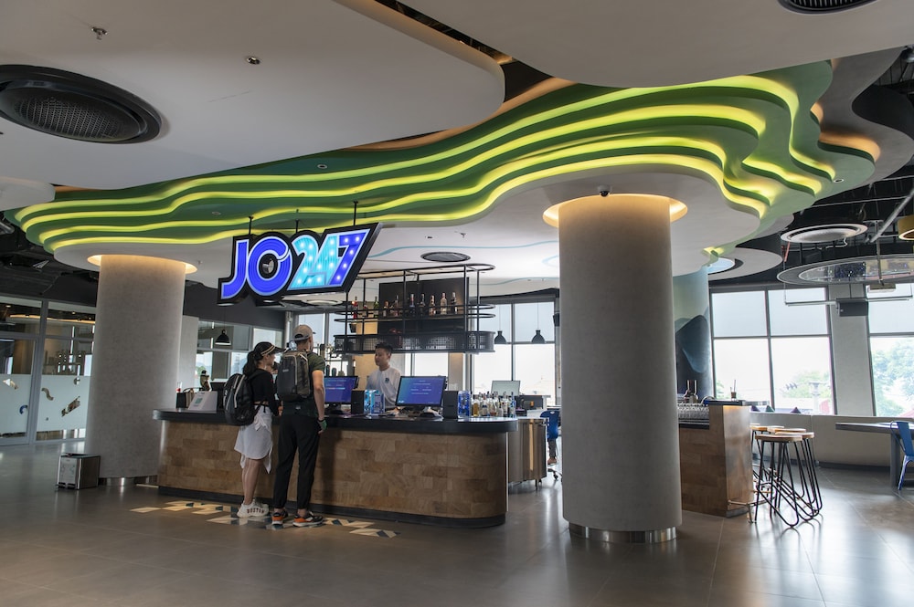 sojo hotel lang son