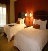 hampton inn and suites peoria at grand prairie il