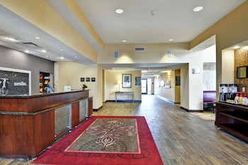 hampton inn and suites peoria at grand prairie il