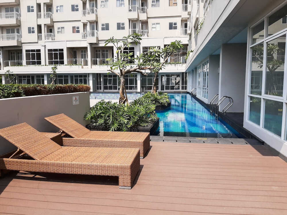 modern and homey studio at bintaro icon apartment