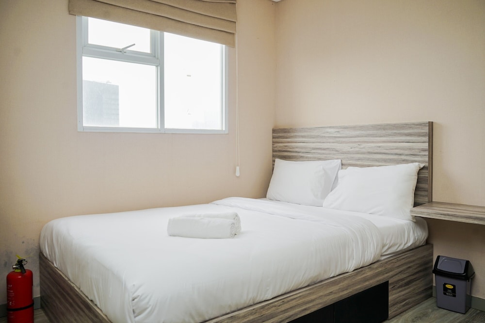 modern and homey studio at bintaro icon apartment