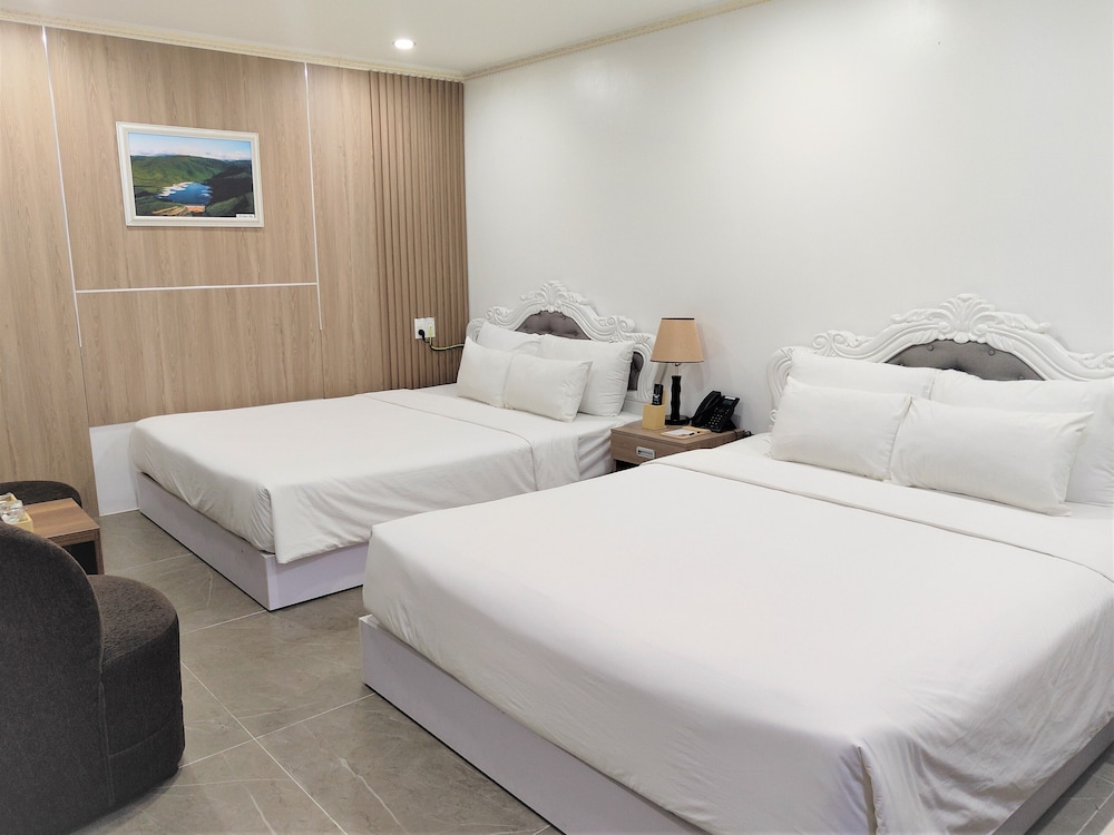 pearl beach quy nhon hotel