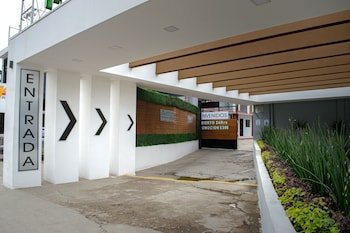 Hotel Jardin,,2 star