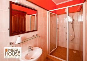 the meru house