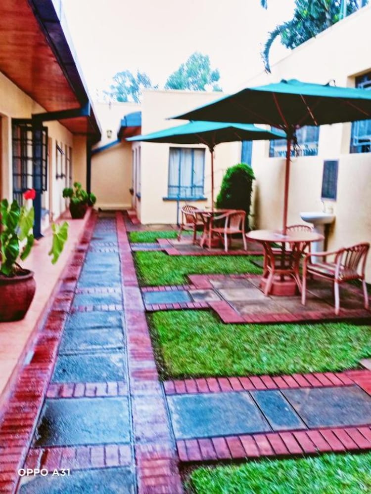 the meru house