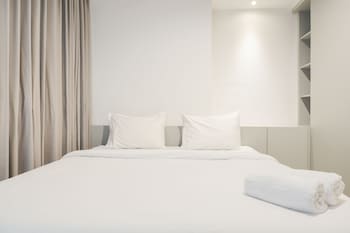 luxurious 1br at west vista apartment