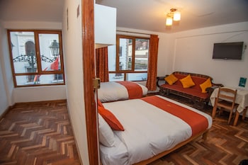 intiwatana hotel boutique