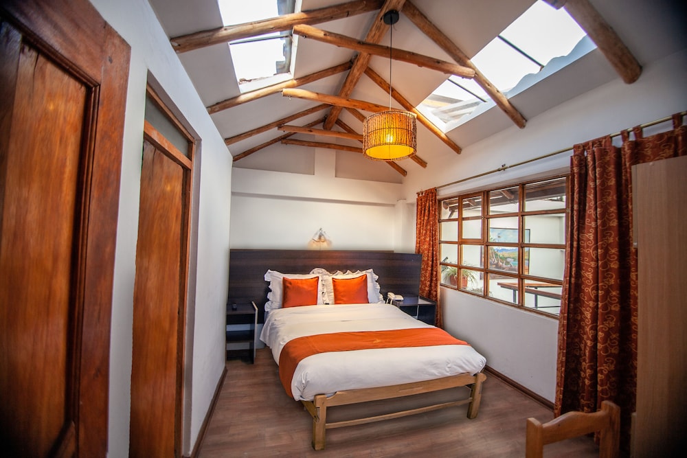 intiwatana hotel boutique