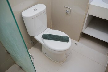 comfy and nice 1br at tree park city bsd apartment