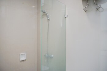 comfy and nice 1br at tree park city bsd apartment