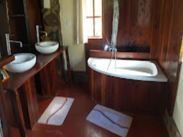 ngari hill ecolodge