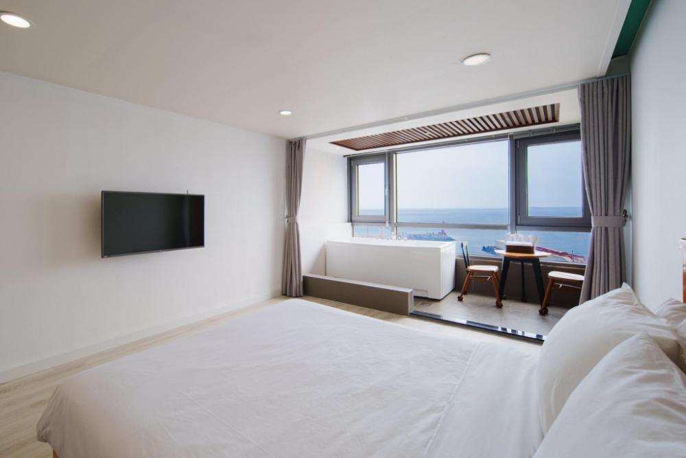 jeju frame spavill pension