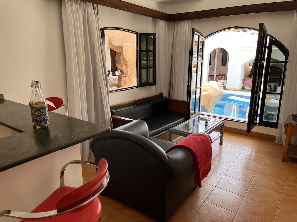 el pacha suites sharm sanafir hotel