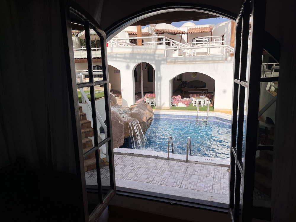 el pacha suites sharm sanafir hotel