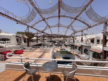 el pacha suites sharm sanafir hotel