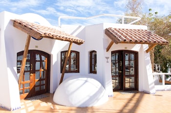 el pacha suites sharm sanafir hotel