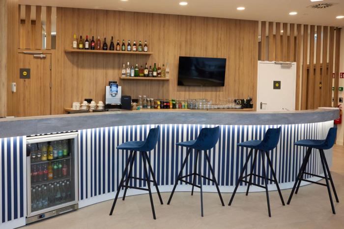 hampton by hilton poznan swarzedz