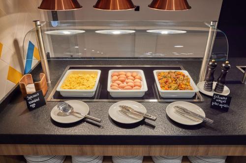 hampton by hilton poznan swarzedz