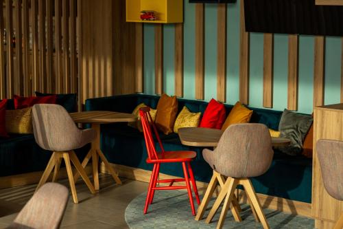 hampton by hilton poznan swarzedz