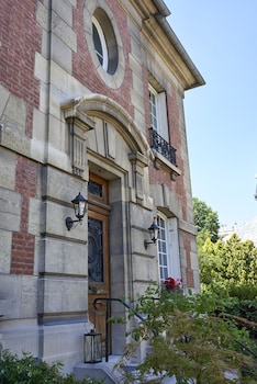 lhotel particulier paris asnieres