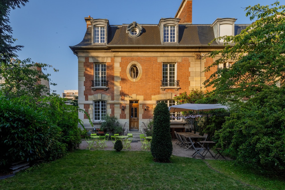 lhotel particulier paris asnieres