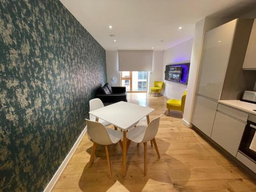 quay apartments manchester
