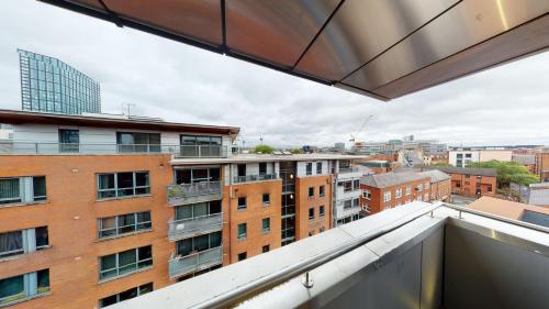 quay apartments manchester