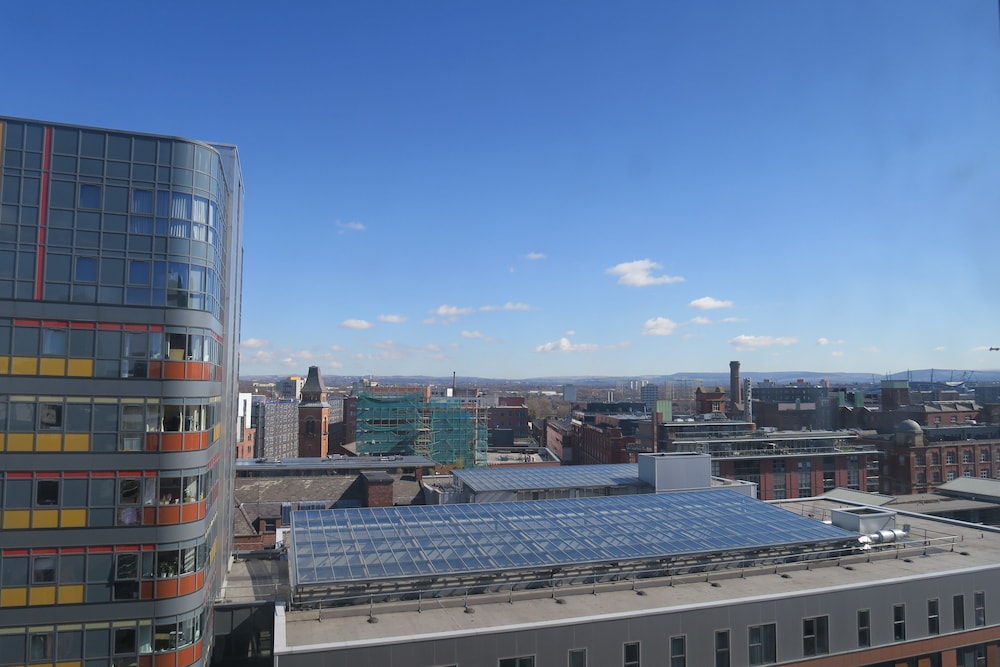 quay apartments manchester