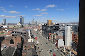 quay apartments manchester